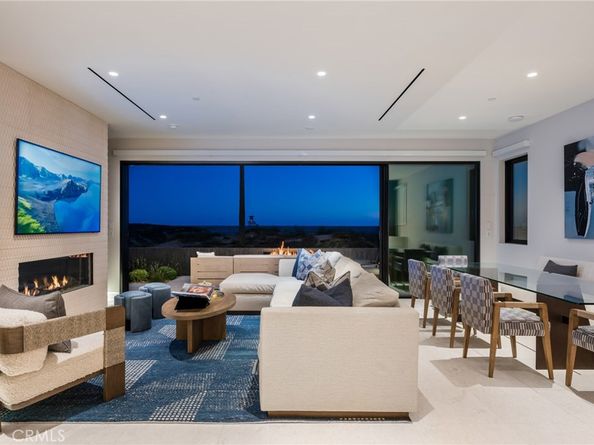 218 E Oceanfront, Newport Beach CA 92661