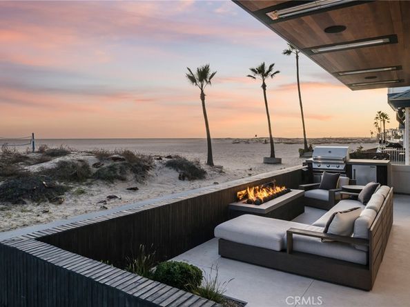 218 E Oceanfront, Newport Beach CA 92661