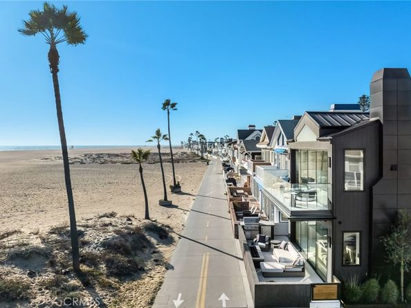 218 E Oceanfront, Newport Beach CA 92661