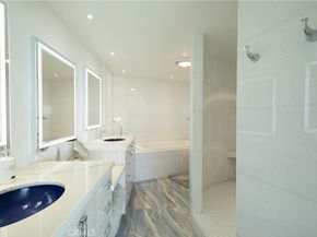 700 E Ocean Boulevard 3008 & 3007, Long Beach CA 90802