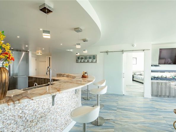 700 E Ocean Boulevard 3008 & 3007, Long Beach CA 90802