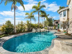 6692 Alamitos Circle, Huntington Beach CA 92648