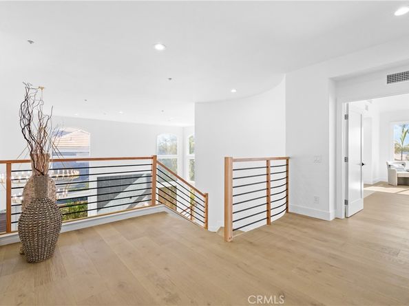 6692 Alamitos Circle, Huntington Beach CA 92648