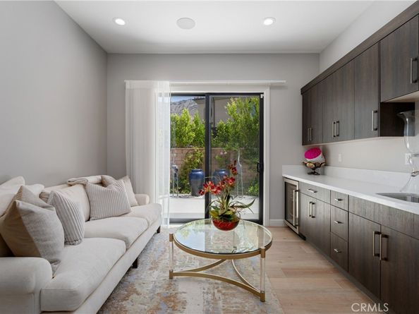 162 Leafy, Irvine CA 92602