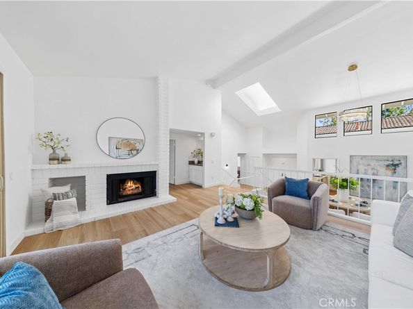 15 Rocky Knl, Irvine CA 92612