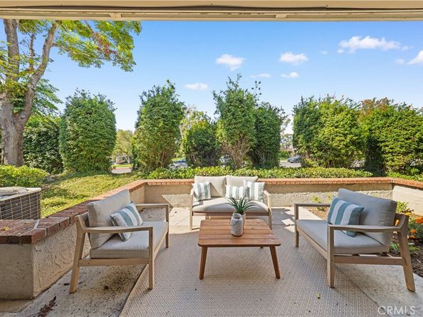 15 Rocky Knl, Irvine CA 92612