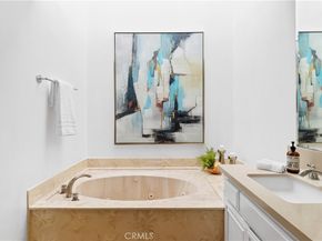 15 Rocky Knl, Irvine CA 92612