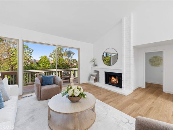 15 Rocky Knl, Irvine CA 92612
