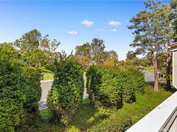 15 Rocky Knl, Irvine CA 92612