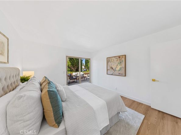 15 Rocky Knl, Irvine CA 92612