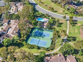 15 Rocky Knl, Irvine CA 92612