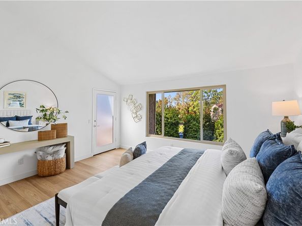 15 Rocky Knl, Irvine CA 92612