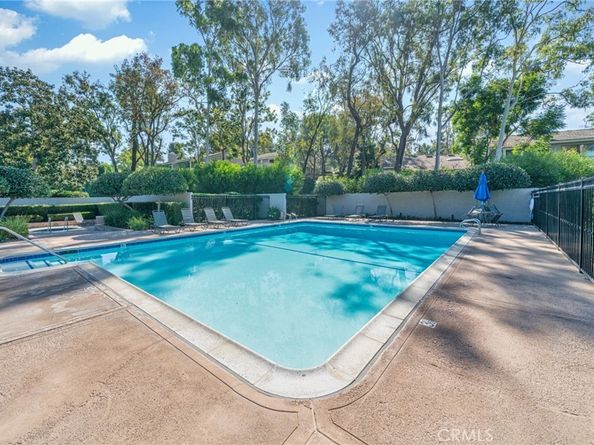 15 Rocky Knl, Irvine CA 92612