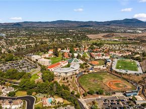15 Rocky Knl, Irvine CA 92612