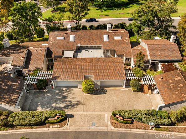 15 Rocky Knl, Irvine CA 92612