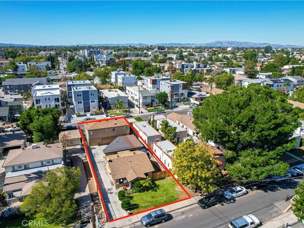 5738 Klump, North Hollywood CA 91601