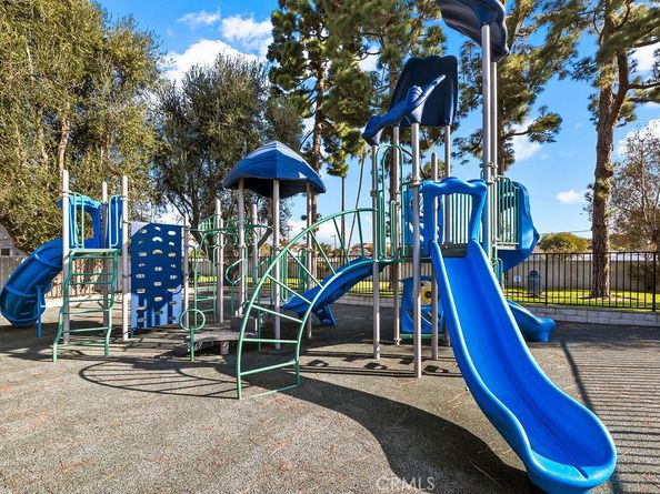 19844 Berkshire, Huntington Beach CA 92646