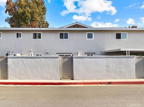 19844 Berkshire, Huntington Beach CA 92646