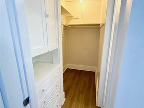 1109 E 1st 11, Long Beach CA 90802