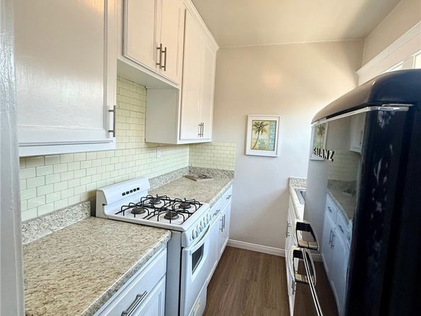 1109 E 1st 11, Long Beach CA 90802