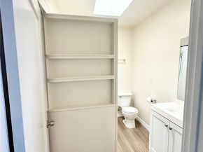 1109 E 1st 11, Long Beach CA 90802