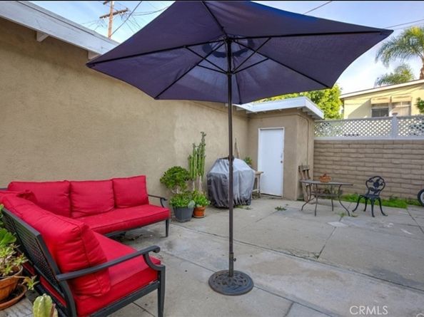 1109 E 1st 11, Long Beach CA 90802