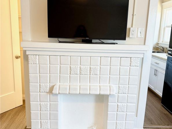 1109 E 1st 11, Long Beach CA 90802