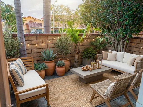 21066 Poolside, Huntington Beach CA 92648