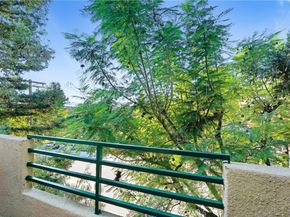 6140 Monterey Road 406, Los Angeles CA 90042