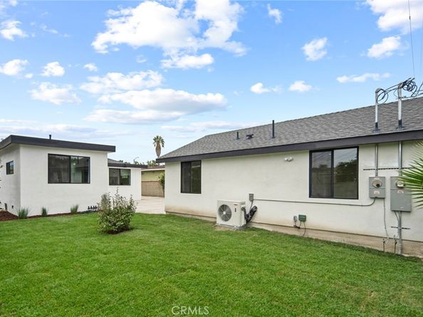 5308 S Victoria, Los Angeles CA 90043