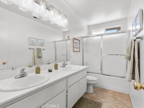 7422 Longstreet Lane, Fontana CA 92336