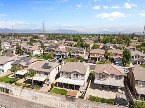 7422 Longstreet Lane, Fontana CA 92336