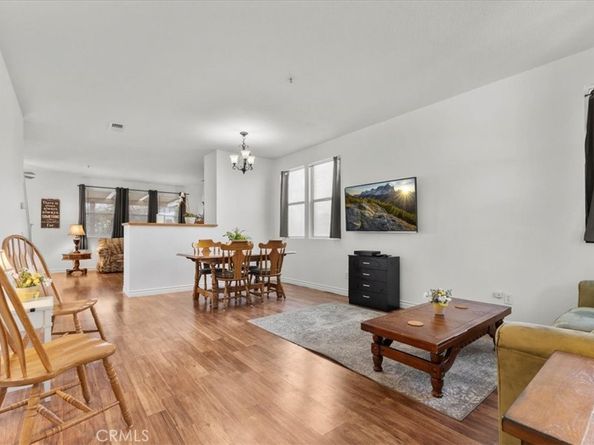7422 Longstreet Lane, Fontana CA 92336