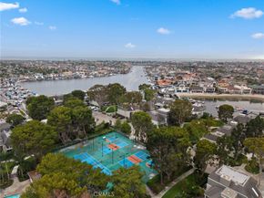 16449 Wimbledon Lane, Huntington Beach CA 92649