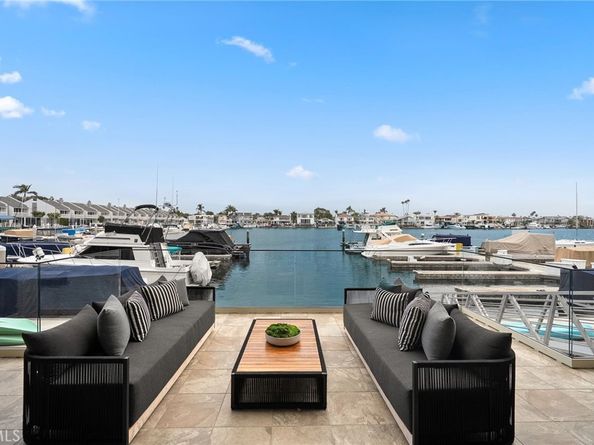 16449 Wimbledon Lane, Huntington Beach CA 92649