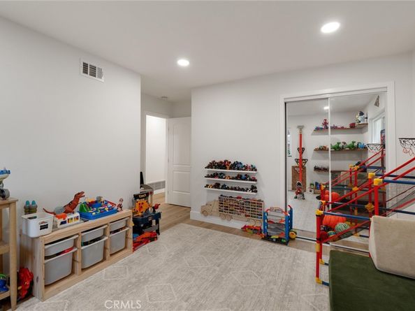 2901 Royal Palm Drive, Costa Mesa CA 92626