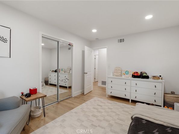 2901 Royal Palm Drive, Costa Mesa CA 92626