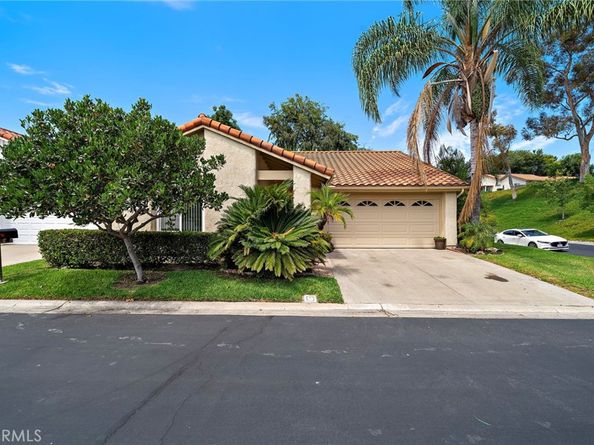 27748 Via Sarasate, Mission Viejo CA 92692