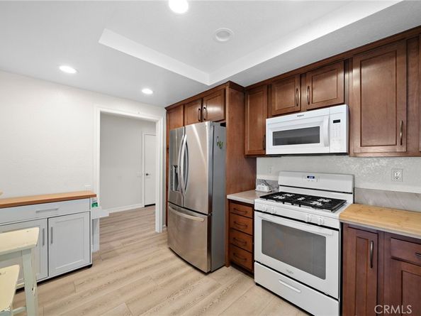 27748 Via Sarasate, Mission Viejo CA 92692