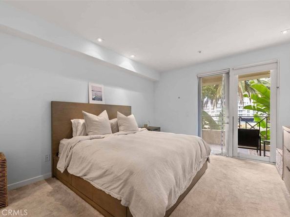 2233 Martin 212, Irvine CA 92612