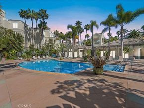 2233 Martin 212, Irvine CA 92612