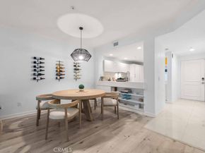 2233 Martin 212, Irvine CA 92612