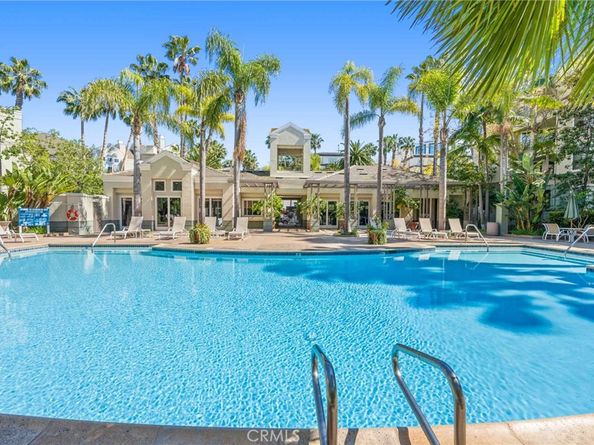 2233 Martin 212, Irvine CA 92612