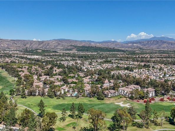 2960 Champion Way 1208, Tustin CA 92782