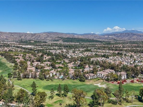 2960 Champion Way 1208, Tustin CA 92782