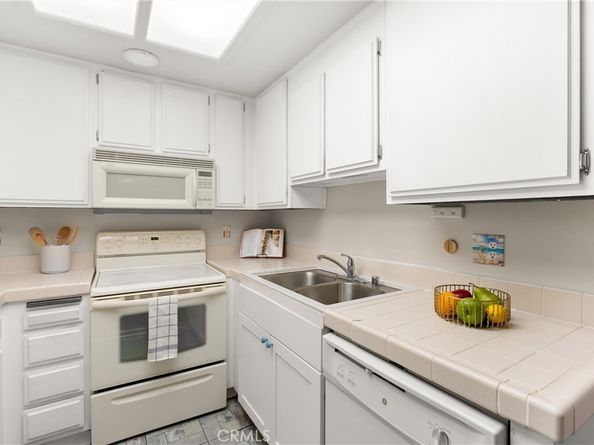 18900 Delaware Street 48, Huntington Beach CA 92648