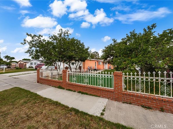 526 Nottingham Avenue, Santa Ana CA 92703