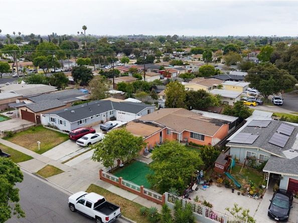 526 Nottingham Avenue, Santa Ana CA 92703