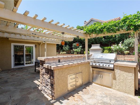 9 Calle Larspur, Rancho Santa Margarita CA 92688