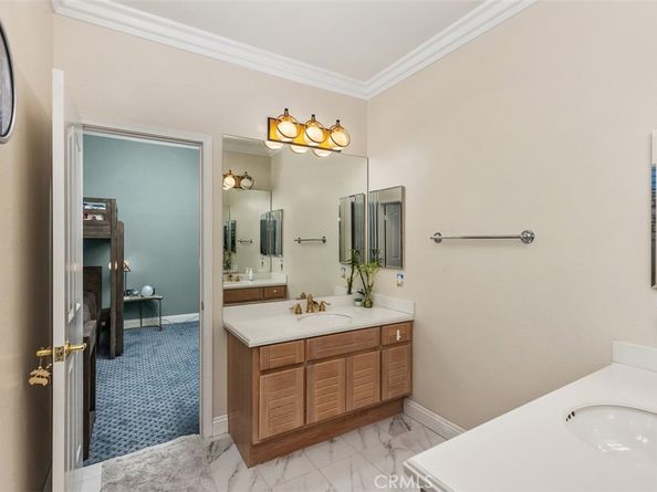 6 Sawmill, Rancho Santa Margarita CA 92679